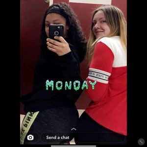 Meet your Posher, Mercedes